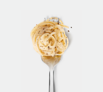 Spaghetti cacio e pepe – FiorDiPrimi
